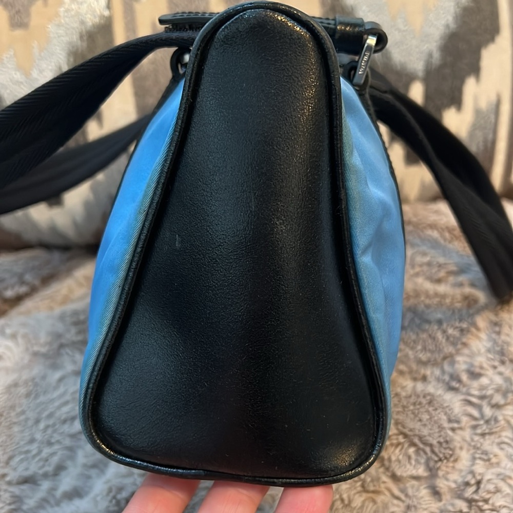 PRADA Nylon Blue Long Strap Shoulder bag casual / sporty look - priced to sell - Picture 5 of 17